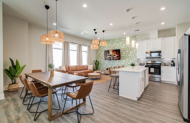 Building Photo - 8320 Curry Rd