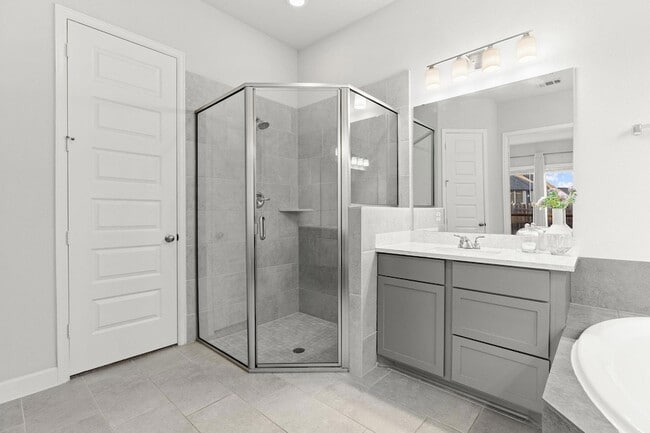 Building Photo - 1909 Sir Nathaniel Ln