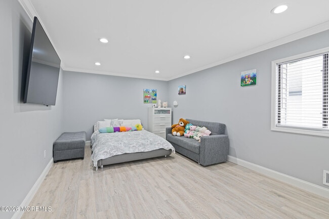 Building Photo - 70 Overlook Dr