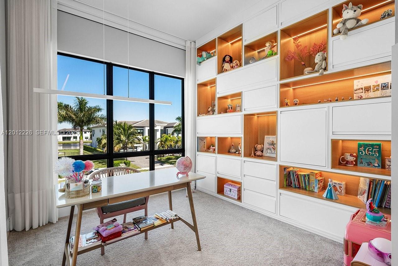 Building Photo - 17187 Brulee Breeze Way