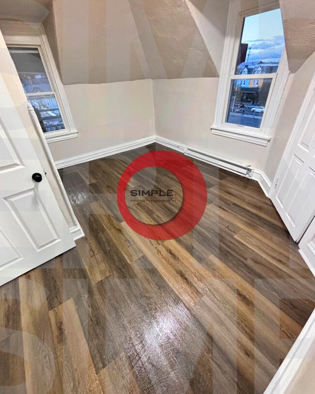 Building Photo - 230 N 4th St