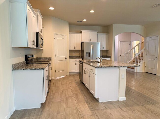 Building Photo - 16128 Mangrove Rd