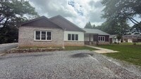Building Photo - 2909 Jones Mill Rd