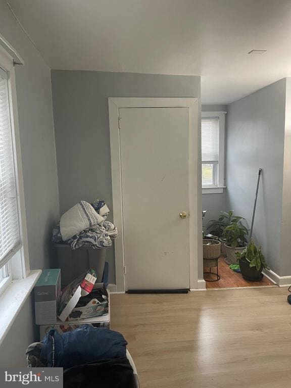 Building Photo - 695 W Kings Hwy