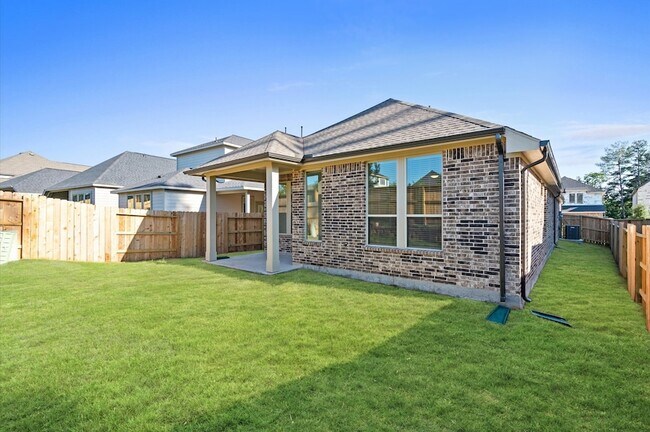 Building Photo - 325 Mallorn Ln