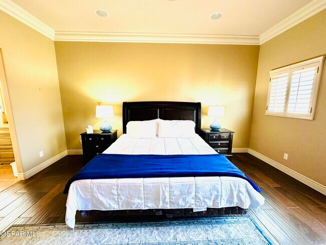 Building Photo - 6268 Wildwood Ct