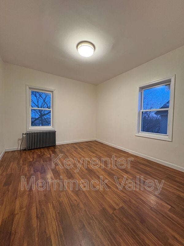 Building Photo - 58 Temple St