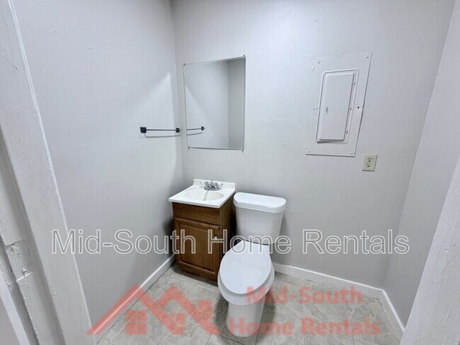 Building Photo - 474 Brockwood Cove