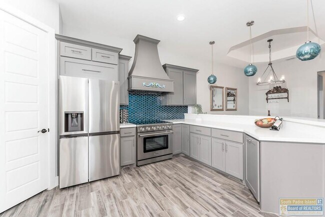 Building Photo - 86 Torrey Pines Dr