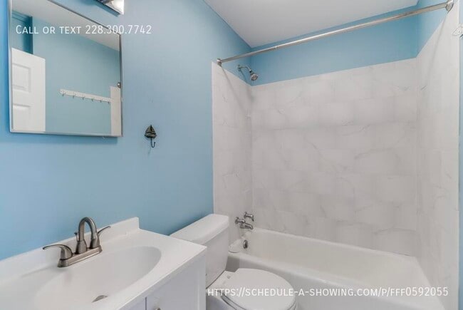 Building Photo - 139 Beachview Ave