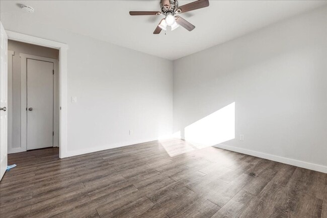 Building Photo - December MOVE IN SPECIAL $500 Off First Months Rent!