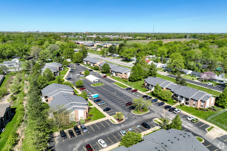 Primary Photo - Prairie Green Apartment Homes