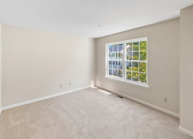 Building Photo - 3615 Harbor Rd