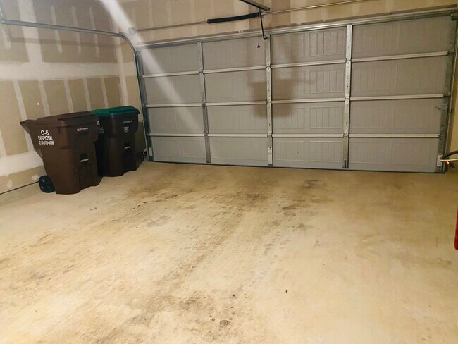 Building Photo - 4330 Heathers Star