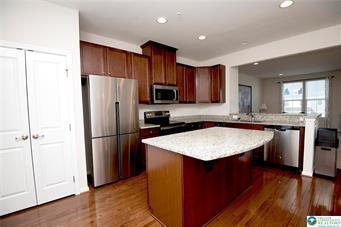 Building Photo - 2206 Cook Dr