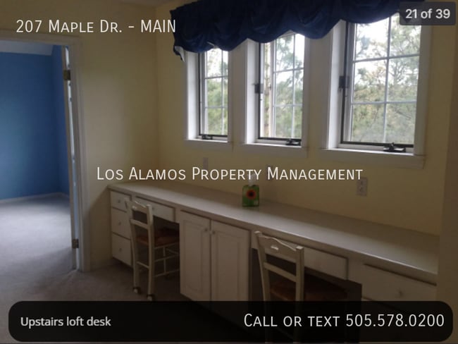 Building Photo - 207 Maple Dr