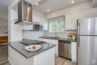 Kitchen - Callie on Curson
