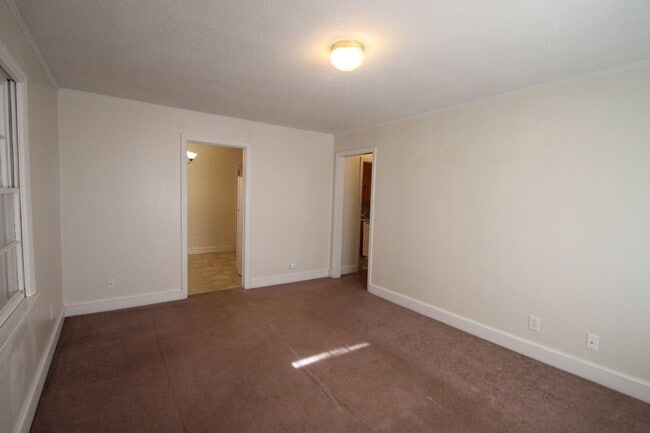 Building Photo - Exclusively Offered by Muse Realty Rentals, LLC