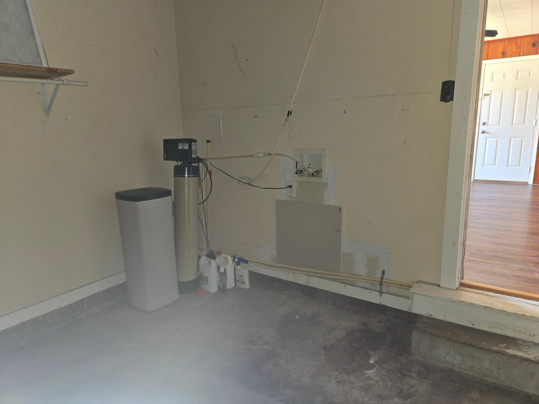 Water softener and washer dryer hook-up inside the garage - 2863 Colorado Ave