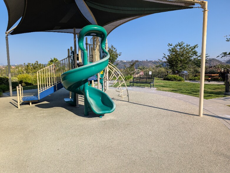 Building Photo - 2702 Escala Cir