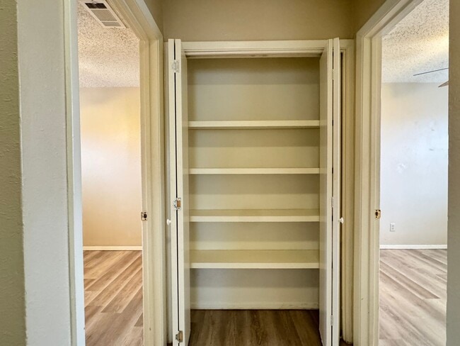 Building Photo - 4217 Aberdeen Dr