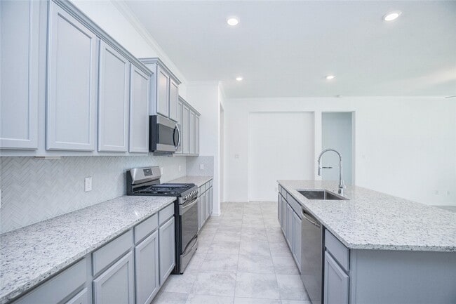 Building Photo - 8726 Fairbrook Dr