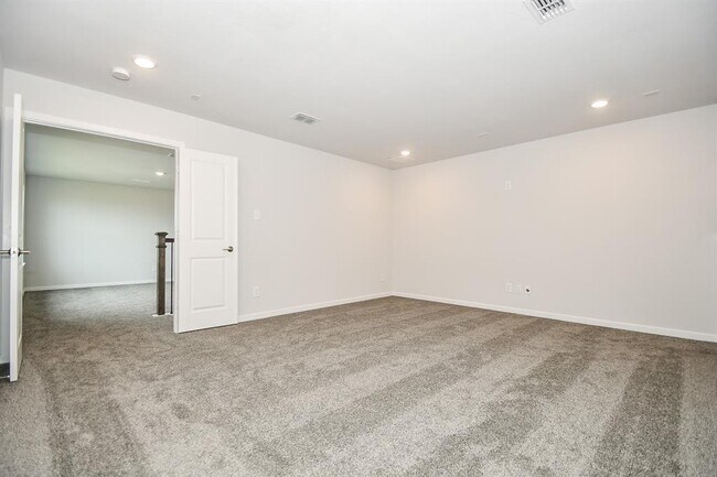 Building Photo - 21835 Erskine Peaks Pl
