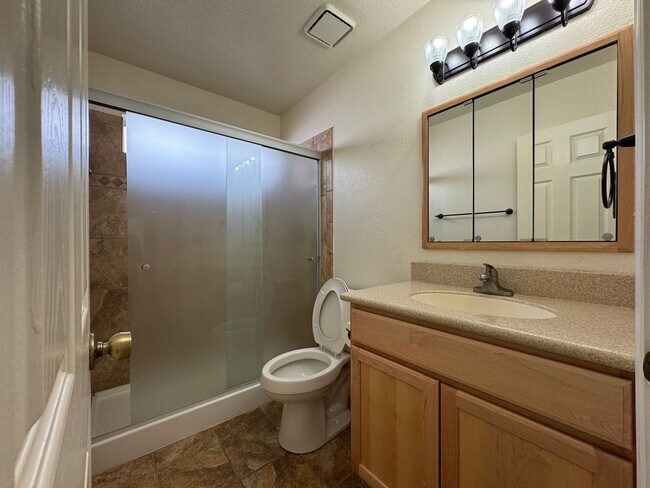 Building Photo - 3BR/2BA/2CG, 1836 sq.ft. rental with POOL in Sierra Vista, AZ