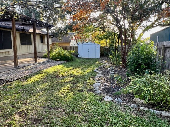 Building Photo - 2905 Goldbridge Dr