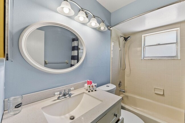 Building Photo - 7694 Indian Ridge Trail S