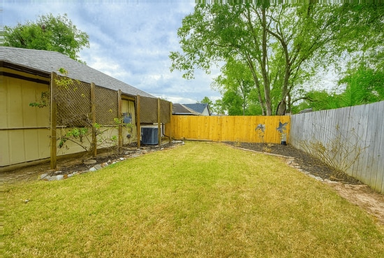 Building Photo - 23431 Prairie Bird Dr