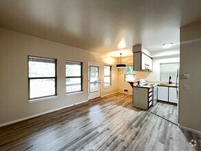 Building Photo - Ash Creek 409