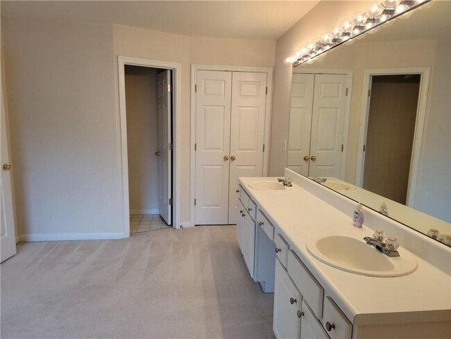 Building Photo - 5072 Raventhorpe Ct