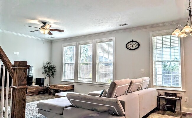 Building Photo - 3113 Lobella Dr