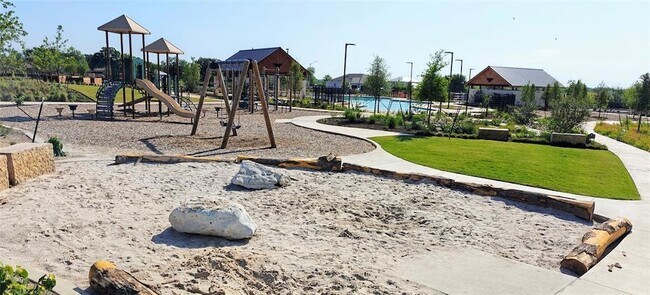 Building Photo - 1409 Alana Fls Ave