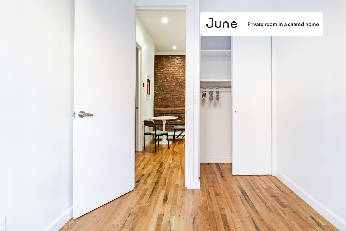 Building Photo - Room in Shared 4 bed/2 bath home in Hamilton Heights