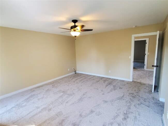 Building Photo - 233 Sunset Villa Cir