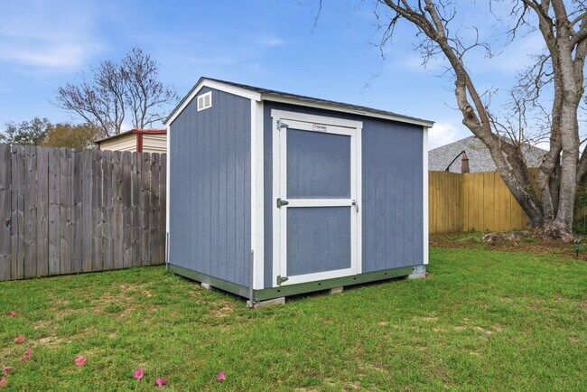 Building Photo - 1222 Bartram Ln