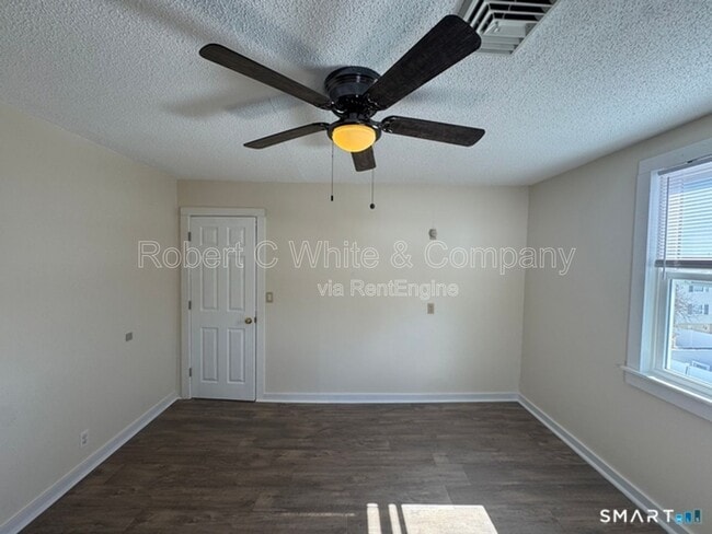 Building Photo - 96 Fulton St