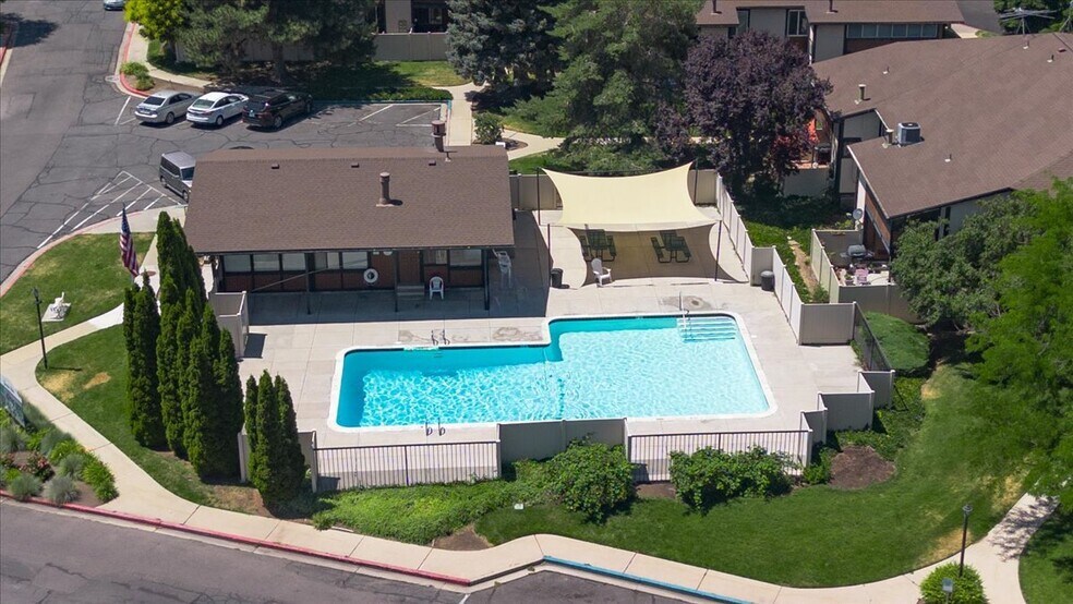 Building Photo - 263 W Garden Park Dr