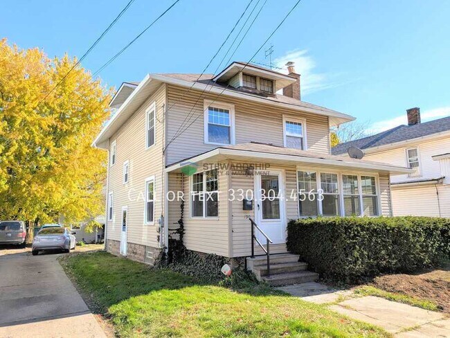 Building Photo - 750 Amherst Rd NE