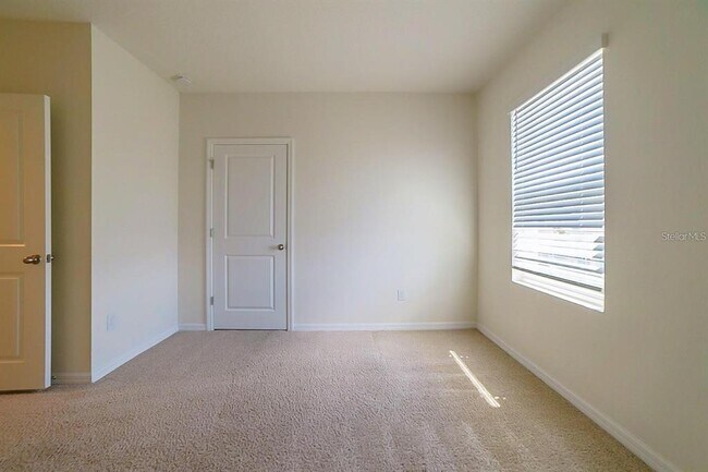 Building Photo - 7976 Pelican Reed Cir