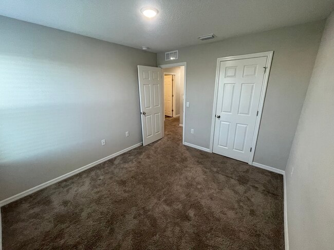 Building Photo - 13037 Pennybrook Dr