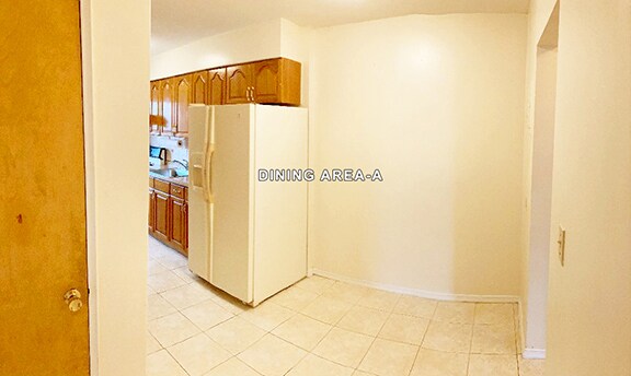 Building Photo - 25614 Hillside Ave