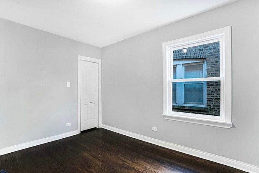 Building Photo - 8549 S Aberdeen St