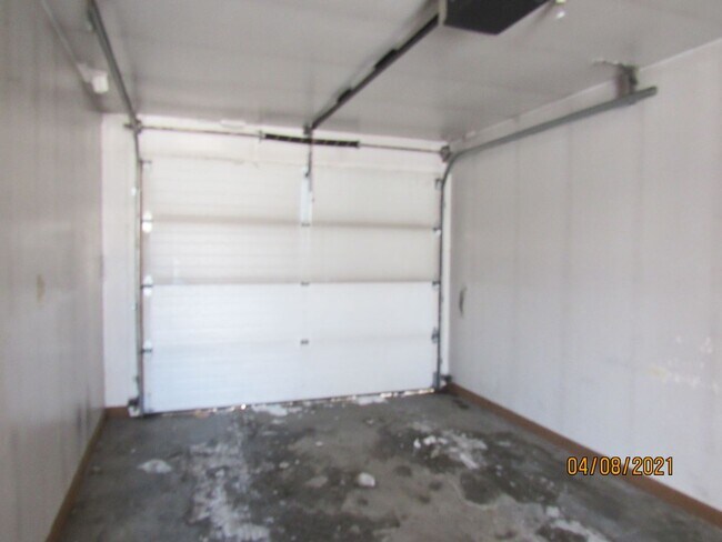 Building Photo - 656 Ouida Way