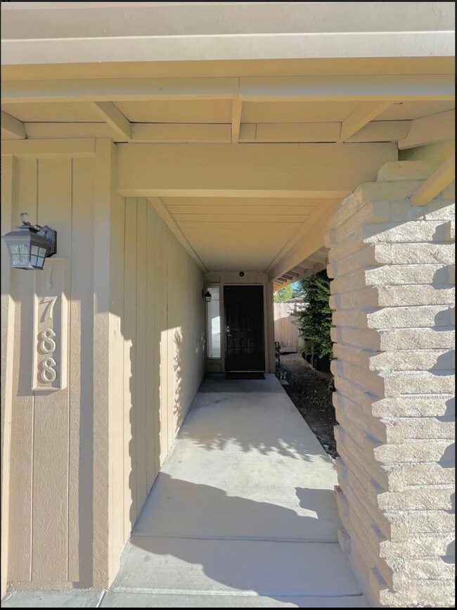 Building Photo - 1788 Long Barn Way