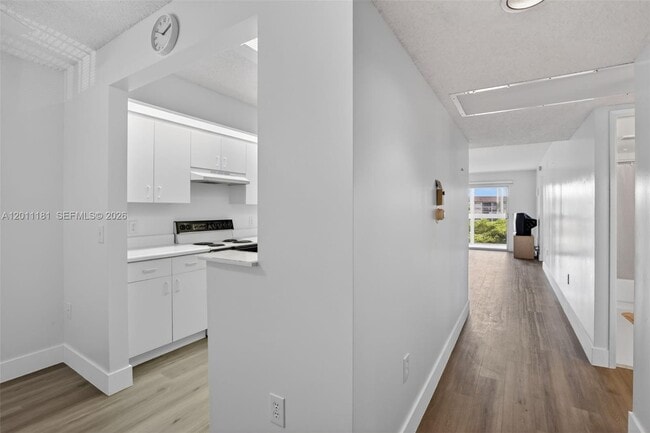 Building Photo - 13700 SW 11th St