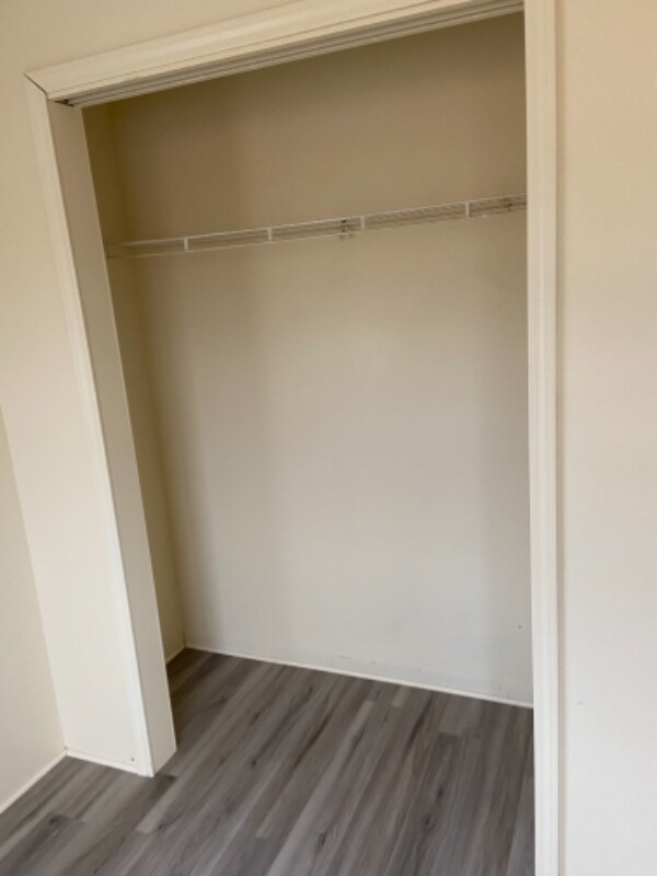 Building Photo - 22 Peaceful Valley Ln