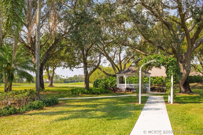Building Photo - 757 Windermere Way